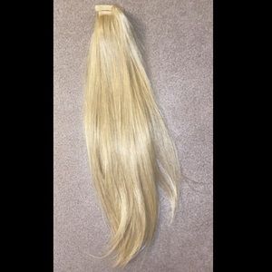 Milk & blush Wrap around pony tail extension👩‍🦲